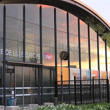 Grand-place : Functional And Quiet ! Лилль