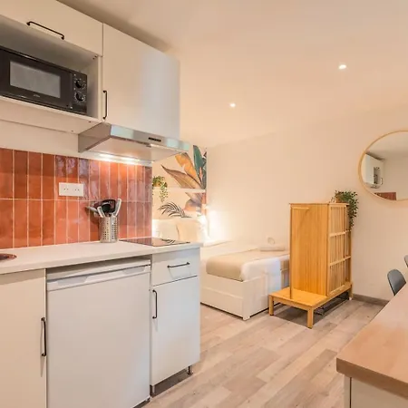 Апартаменты Grand-place : Functional And Quiet ! Лилль